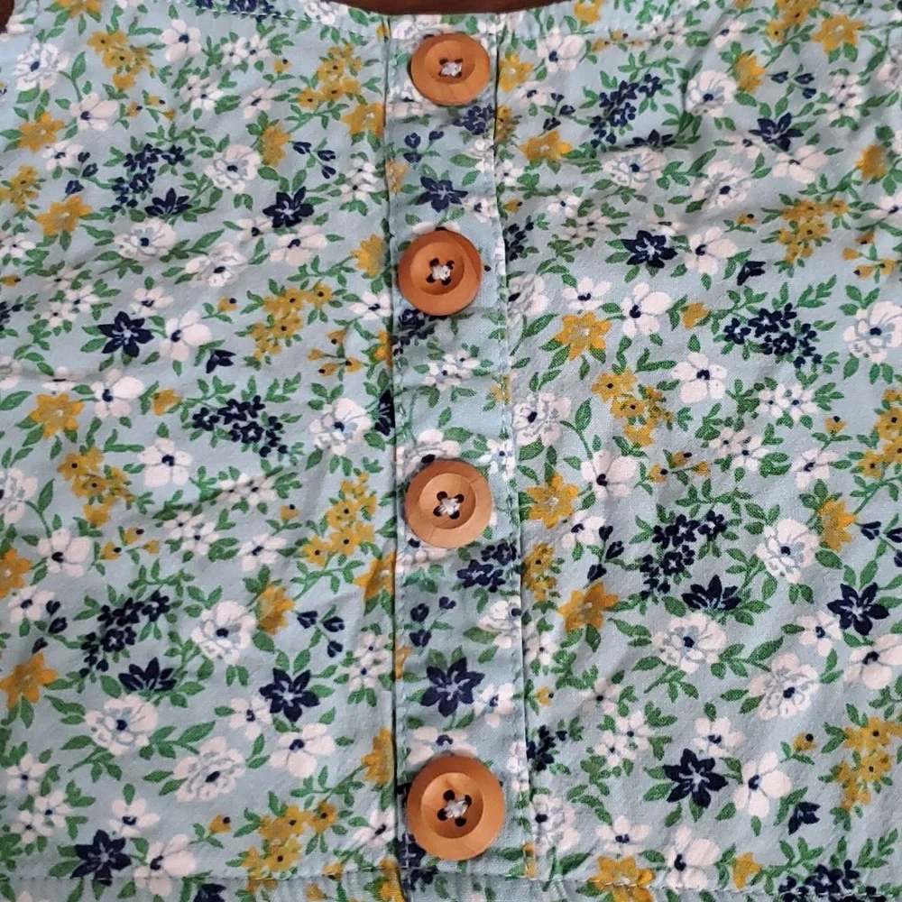 Merchandise - Picture 2 of 4